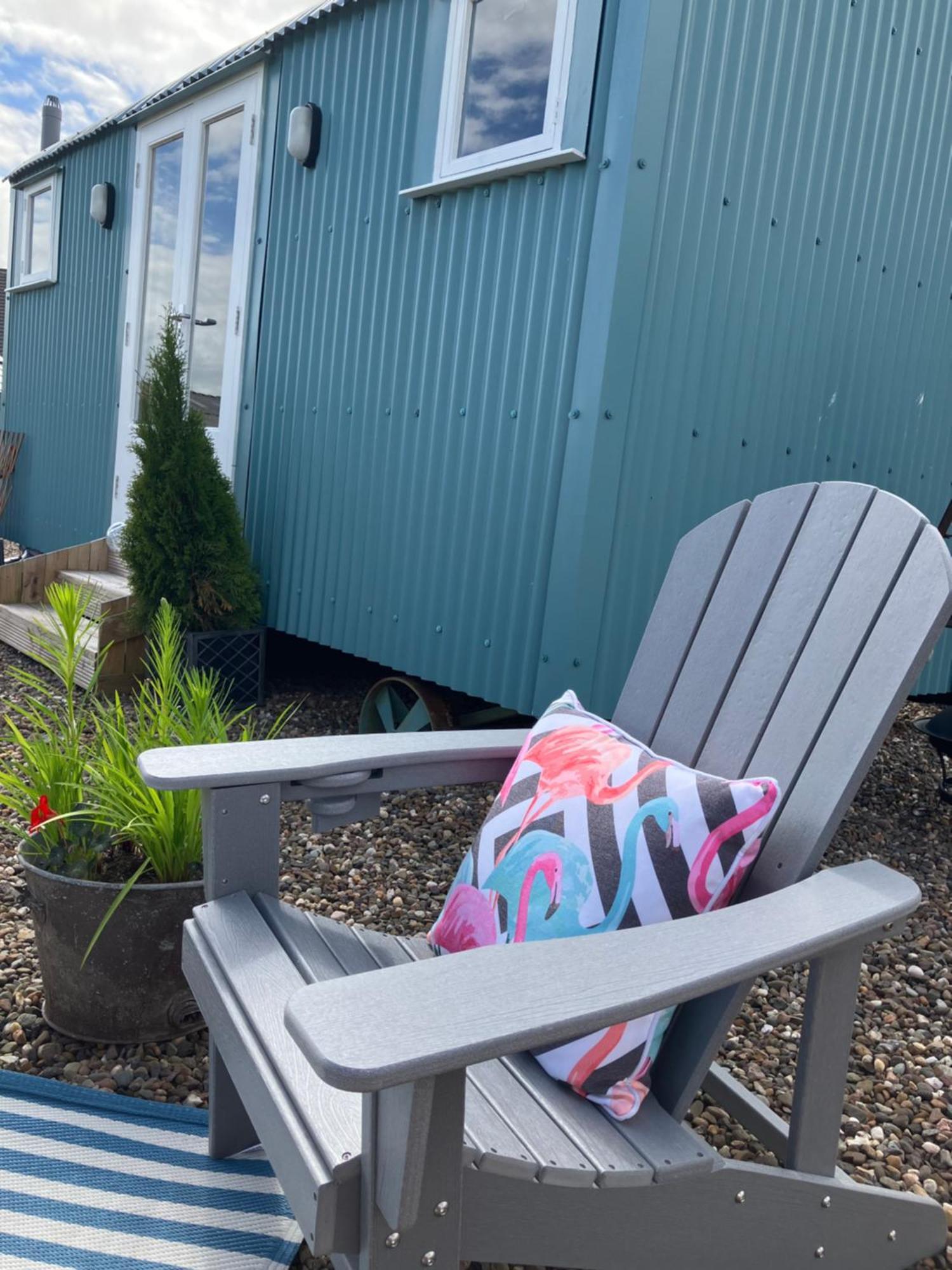 Wee Shepherds Hut Maybole Villa Exterior photo